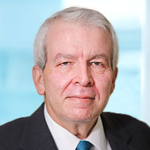 Dr. Teodoro Méndez. — Médico