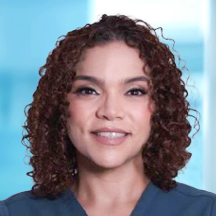 Dr. Irela Soto Troya — Médico