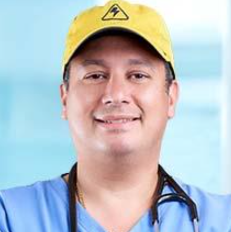 Dr. Nelson Ferrer — Médico