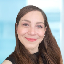 Dr. Claribel Vigil Esquivel — Médico