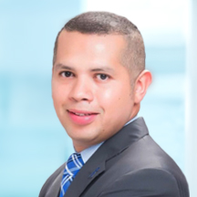 Dr. Maximino Peña — Médico