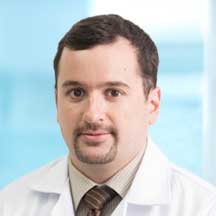 Dr. Alejandro Crismatt Zapata — Médico