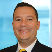 Dr. Alejandro Yuil Valdes — Médico