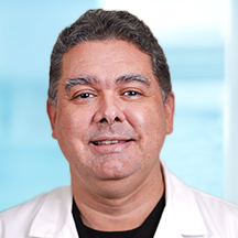 Dr. Edgardo Lasso — Médico