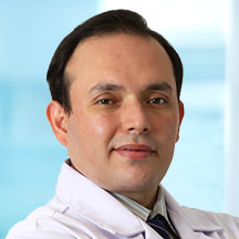 Dr. Oswaldo Alejandro Martinez Vacca — Médico