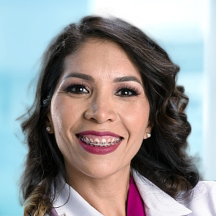 Dr. Vera Itzel Lombardo — Médico