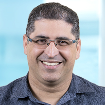 Dr. Angel Bolivar Escala — Médico