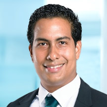 Dr. Iakov Sánchez. — Médico