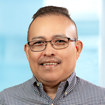 Dr. Aris Ramos. — Médico