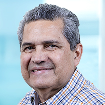 Dr. Enrique Juan Dames Ortiz — Médico