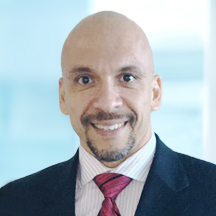 Dr. Ernesto Alvarez — Médico