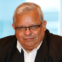 Dr. Avelino Gutiérrez — Médico