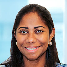 Dr. Lizka Lorena Richards Cantoral — Médico