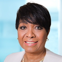 Dr. Mayra Robles — Médico