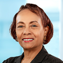 Dr. Mirna Eneida Caicedo L. — Médico