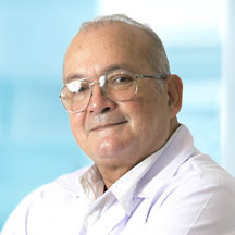Dr. Juan Francisco De La Guardia — Médico