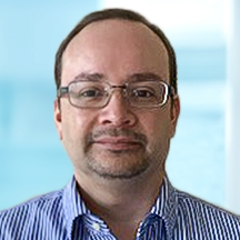 Dr. Carlos Solis Vergara — Médico