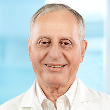 Dr. Alejandro Arango — Médico