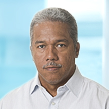 Dr. Eusebio E. Bravo B. — Médico
