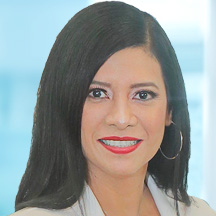 Dr. Julia Elena De León — Médico