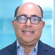 Dr. Alfredo Delgado — Médico
