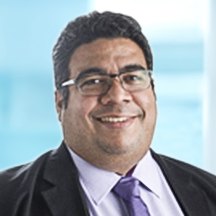 Dr. Renan Araúz Cubilla — Médico