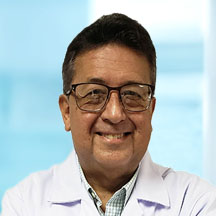 Dr. Moises Torrijos — Médico