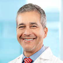 Dr. Rafael A. Paredes T. — Médico