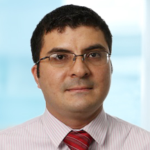Dr. Adalberto Yanguez — Médico