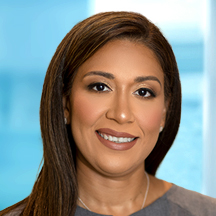 Dr. Laura Purkut — Médico