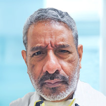 Dr. Emir De Gracia — Médico