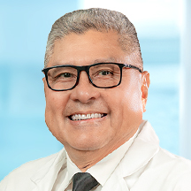 Dr. Marcos Rolando Salazar Fong — Médico