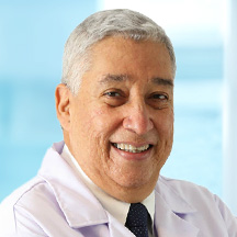 Dr. Herbert García Tobar — Médico
