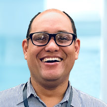 Dr. Camilo A. Iturralde M. — Médico