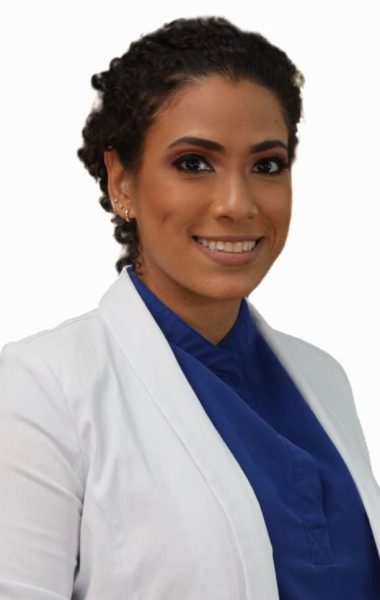 Dr. Danitzel De Lora Harris — Médico