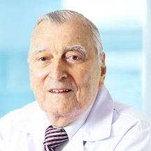 Dr. Jacobo Bassan — Médico