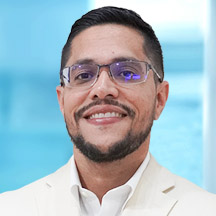 Dr. Hector Arjona — Médico