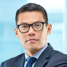 Dr. Erik Araúz — Médico