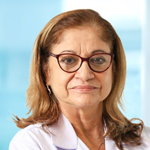 Dr. Aleyda Arcia Solís — Médico