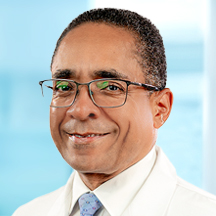 Dr. Cleveland Beckford — Médico