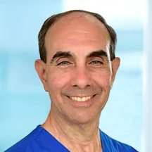 Dr. Luis Enrique Pretto Malca — Médico