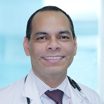 Dr. Omar Orlando Castillo Fernández — Médico