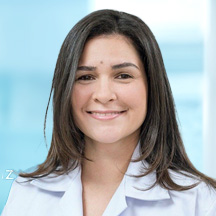 Dr. Adriana Martinz Restrepo — Médico