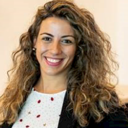 Adriana Jose De Freitas Mora — Corredor De Bienes Raíces