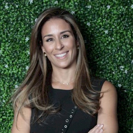 Ciara N. Caponi Aldrete — Corredor De Bienes Raíces