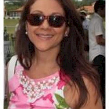 Clelia A. Castillo Amaya — Corredor De Bienes Raíces