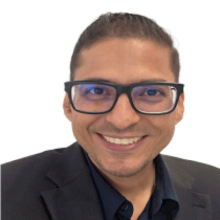 Elvis Axel Osorio Chávez — Corredor De Bienes Raíces
