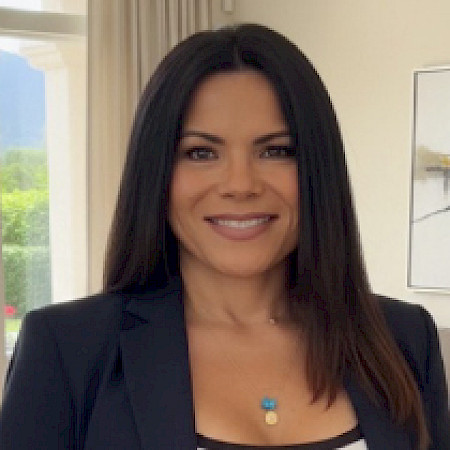 Gloria Morales Hurley — Corredor De Bienes Raíces