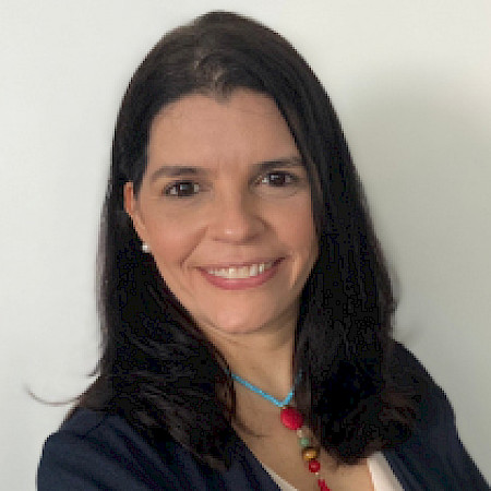 Gracemary Valero — Corredor De Bienes Raíces