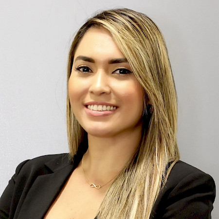 Lorena I. Rivera González — Corredor De Bienes Raíces